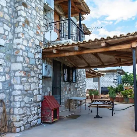 Pelani Stonehouse Holiday home *