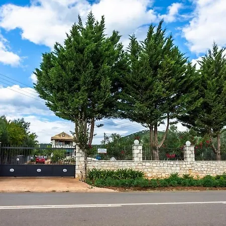 Pelani Stonehouse